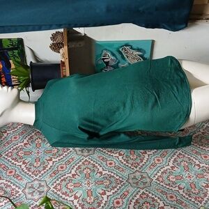 Unisex Long Sleeve Fitted Top, No Size Tags (Size M-L?)